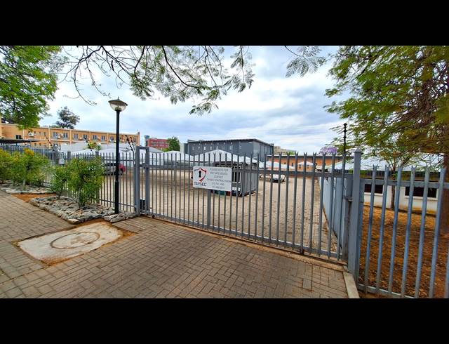 1,000M² OFFICE FOR SALE IN NELSPRUIT EXT 1